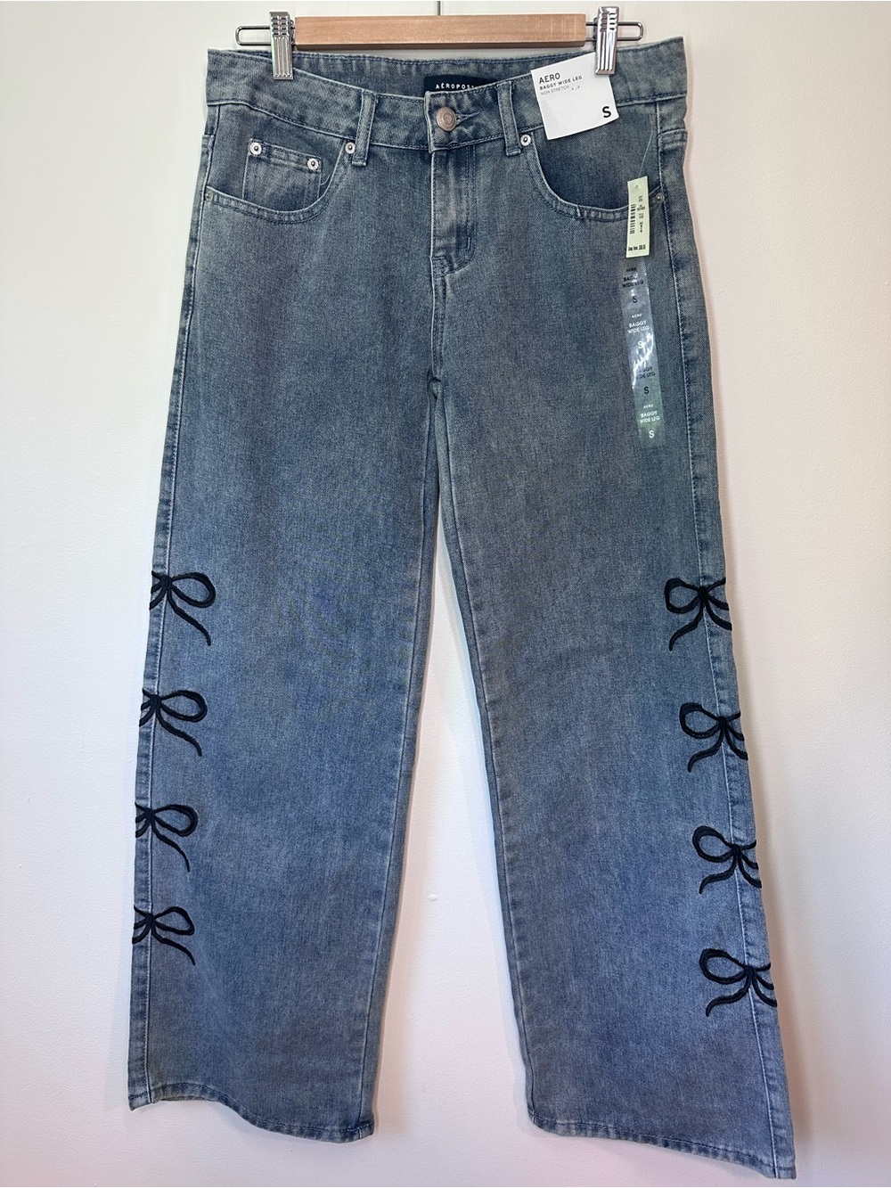 NWT Aeropostale Baggy Wide Leg Bows Jean Small - Picture 2 of 7